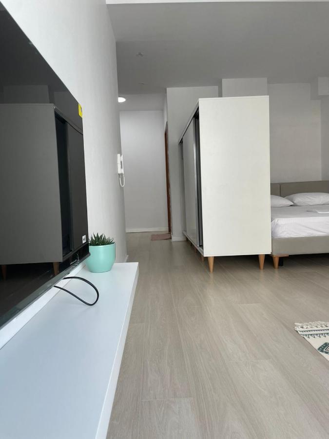 Seriani Dock Holiday Sarandë Exteriör bild